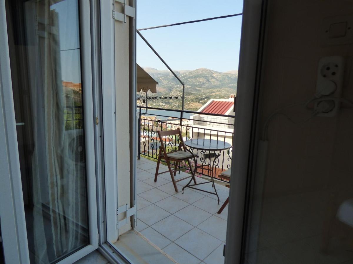 Anna Apartments Argostolion Exterior foto